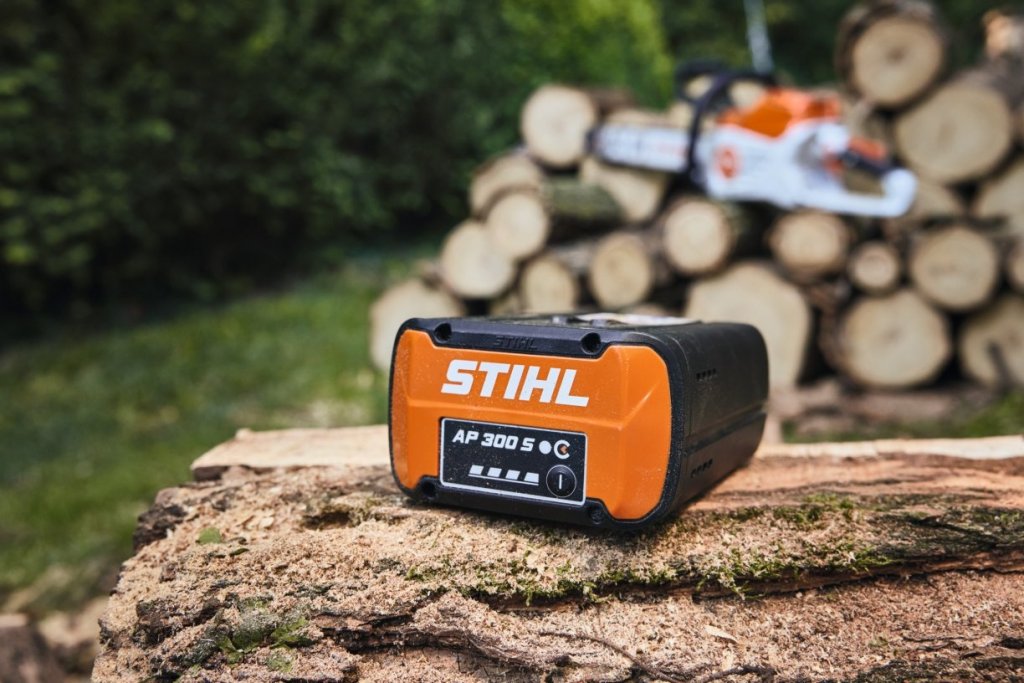STIHL AP300S (sfeerbeeld)