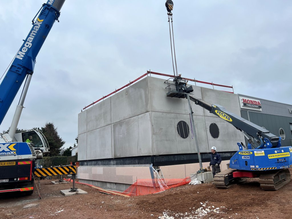 Uitbreiding betonnen muren gelijkvloers